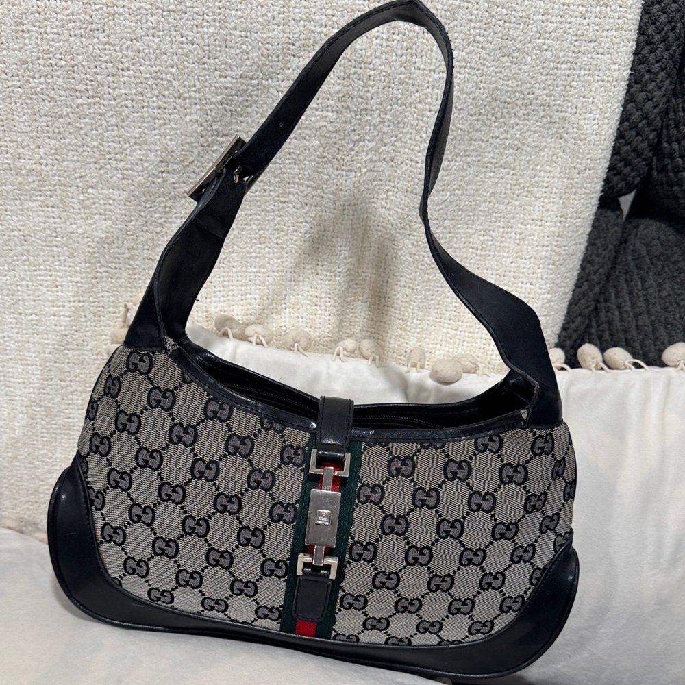 Gucci Black and Cream Shoulder Bag